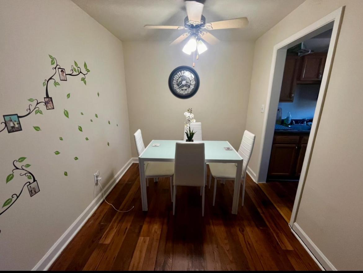 Incredible Find Near Washington Dc - 1 Private Room In Shared Apartment 랜도버 외부 사진